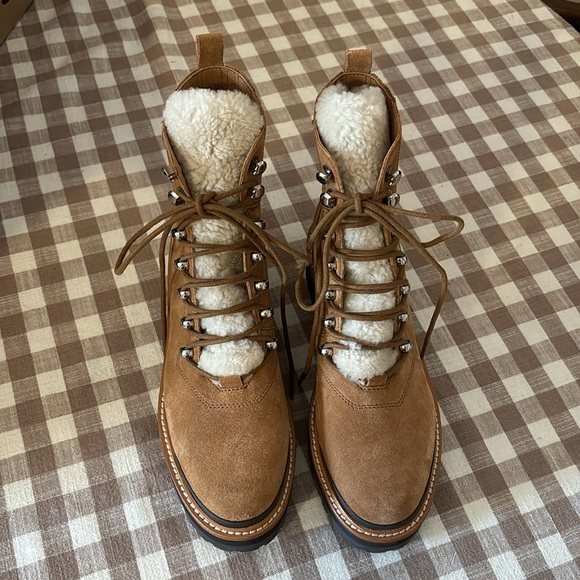 NWOT CAMEL MARC FISHER SUEDE/SHEARLING BOOTS, 8 - Picture 2 of 4